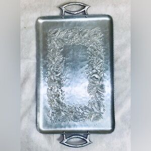 Everlast Silver Hammered Aluminum Tray